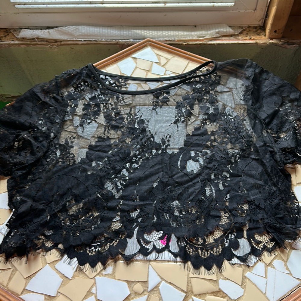 Laced tops